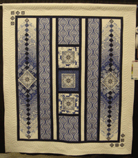 digitised feather sash and triangle designs for longarm quilting. Designs from www.houseofcreations.biz